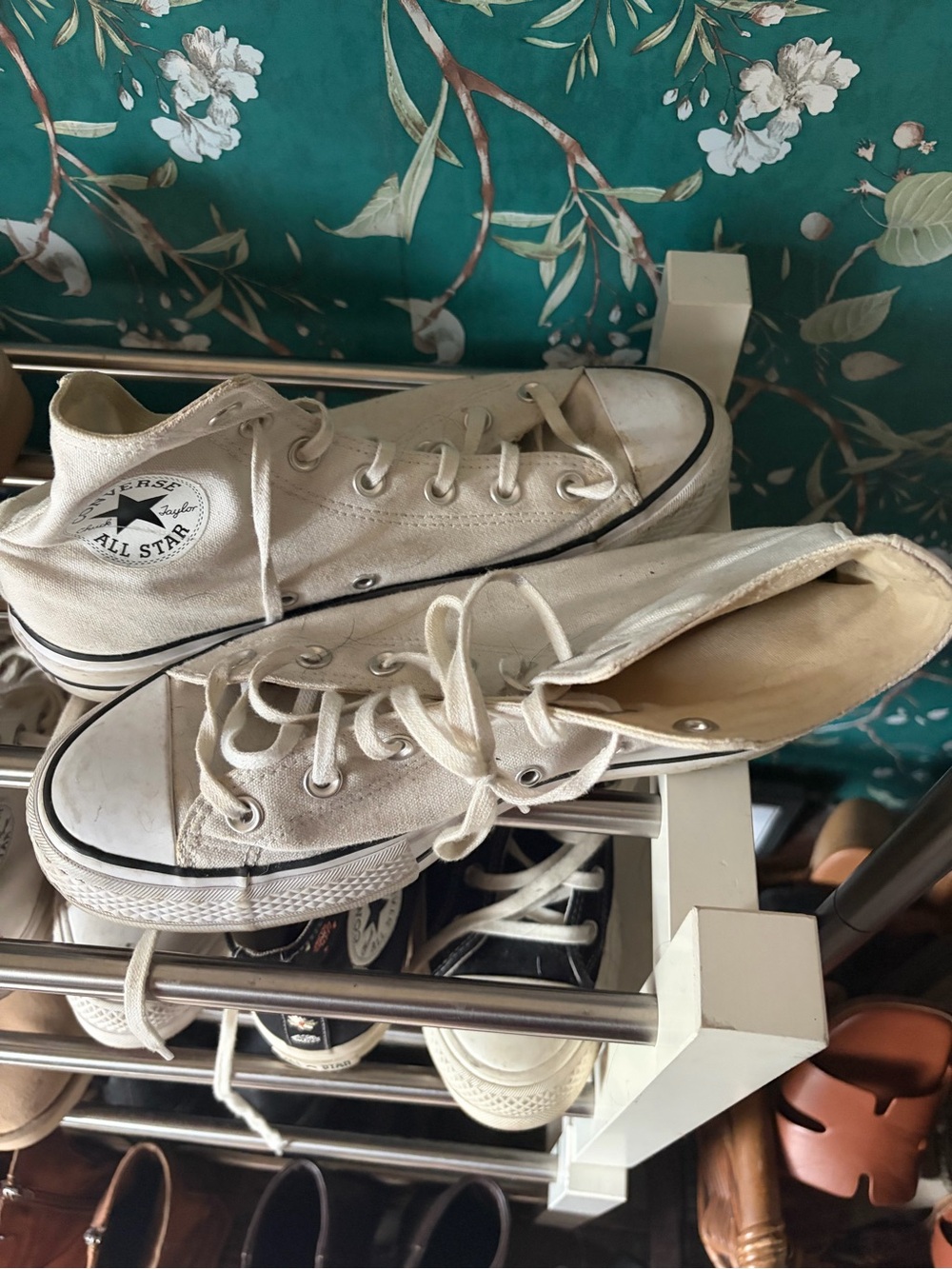 Converse Kids White Low Top Chuck Taylor Sneakers